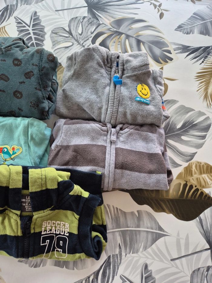 Lot de 5 gilets bébé - photo numéro 3