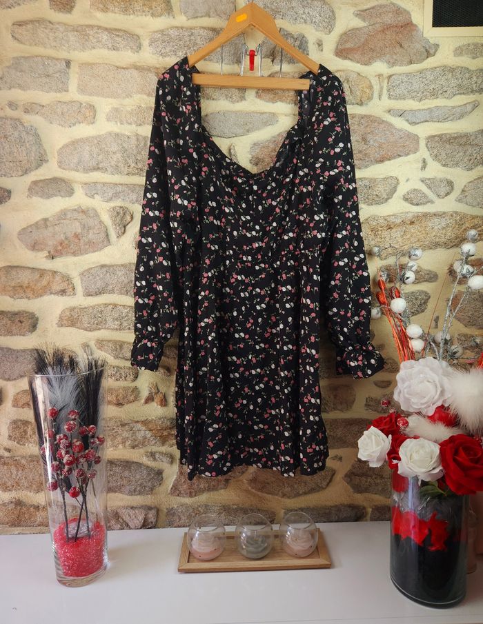 Robe patineuse manches volantées noir et multicolore Femme taille 54 marque Asos 💎 - photo numéro 3