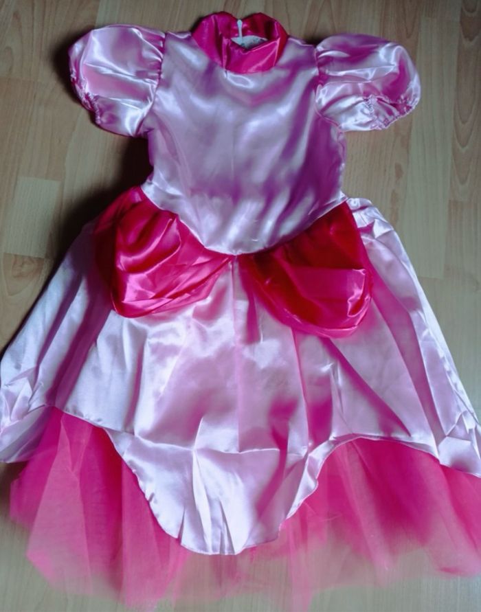 Déguisement robe princesse Peach et ces accessoires 5ans - photo numéro 8