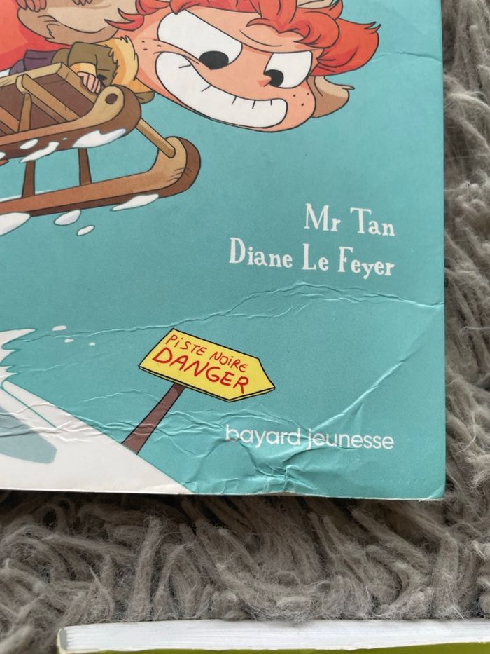 Lot de 3 livres Mortelle Adèle (7, 15 et 17) - photo numéro 5