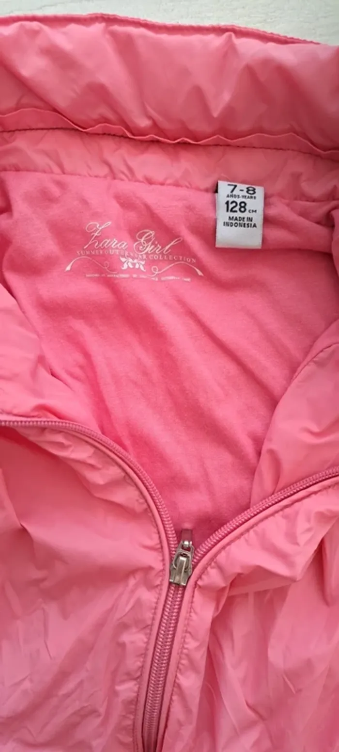Veste légère rose fushia Zara - taille 128cm - zip - coupe vent - printemps été - photo numéro 3