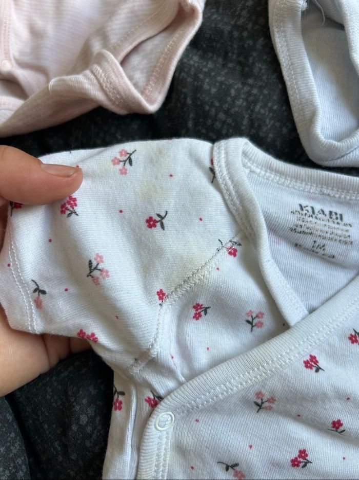 Lot de vêtement bébé 1 mois - photo numéro 9