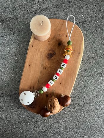Attache tétine personnalisée