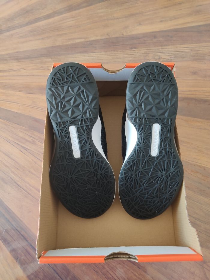 Baskets Nike air max bella TR 5 T 36 - photo numéro 7