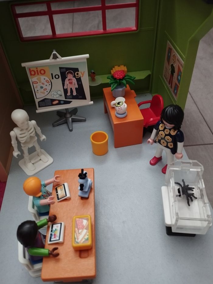 École playmobil+ salle de sport - photo numéro 3