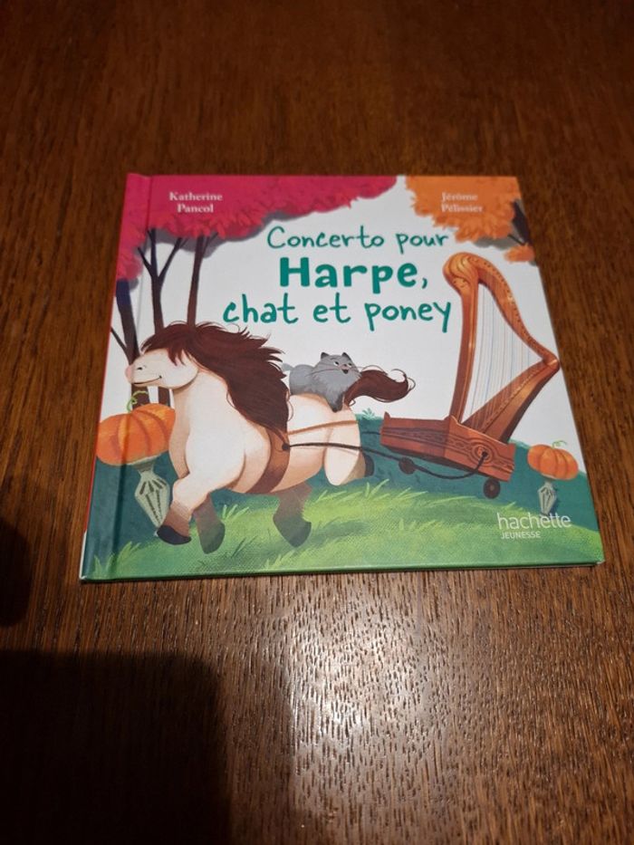 Livre concerto pour harpe chat et poney