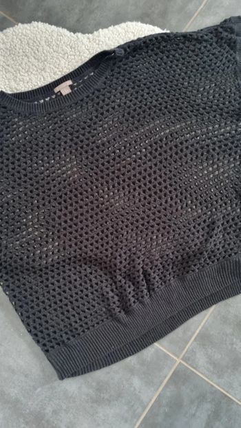 Pull haut tee shirt 3 XL noir ajouré état neuf HM