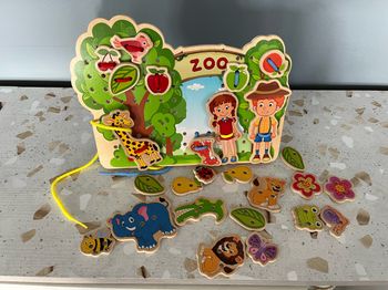 Jeu d’éveil enfilage en bois