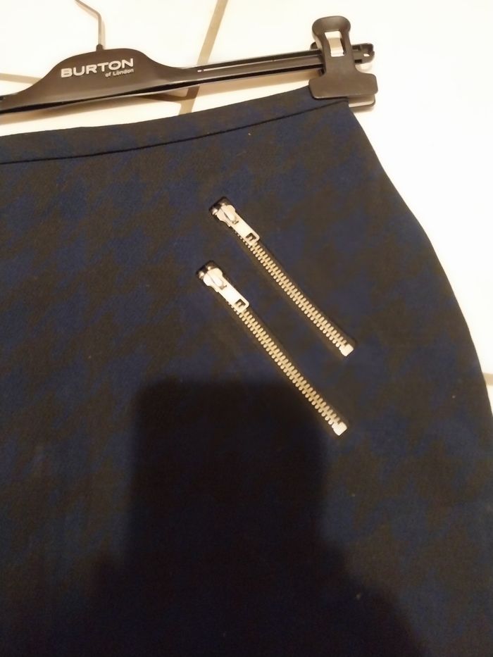 Jupe courte - photo numéro 2