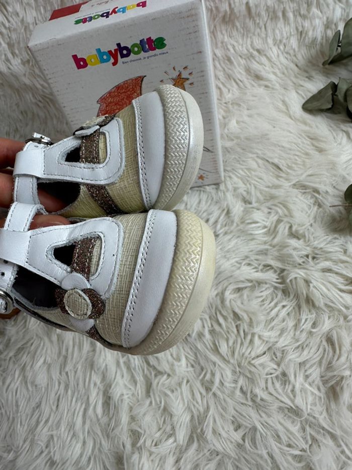 Paire de sandales Babybotte taille 18 - photo numéro 6