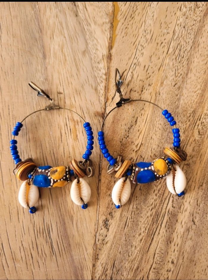 Boucles d oreilles africaines