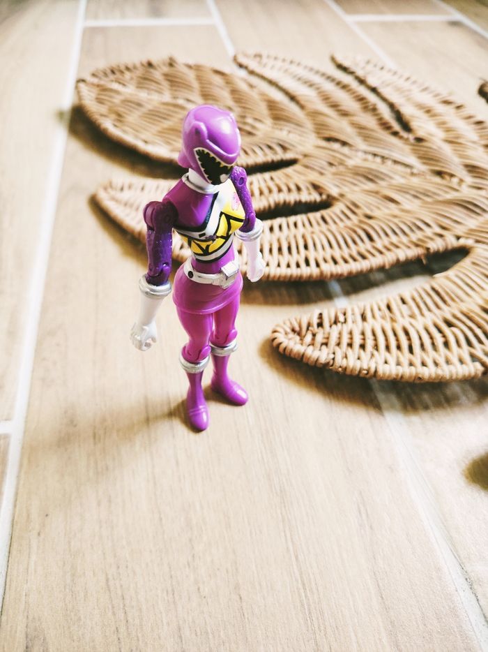 🙅 Power rangers dino charge figurine ranger violet marque Bandai - photo numéro 5