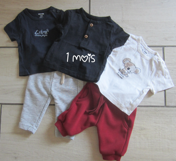 Lot de vetements bébé garcon 1 mois
