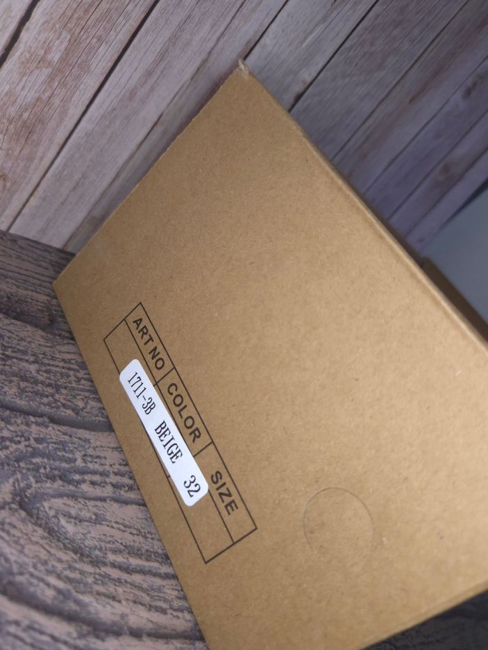 Baskets beige à scratch enfants mixtes tendances - Taille 32 - NEUVES 🌟 - photo numéro 3