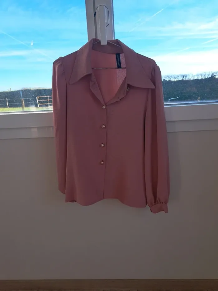 Blouse boutonnée argentée