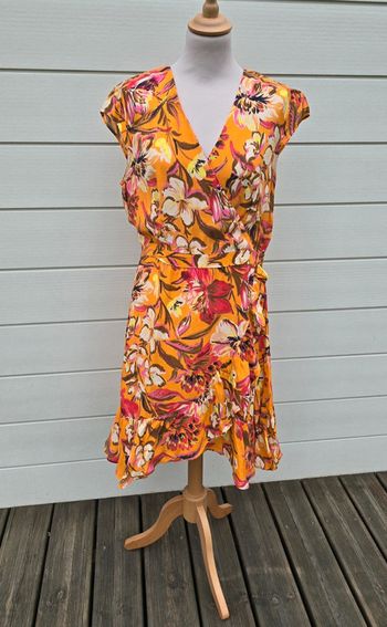 Robe fleurie Taille 40