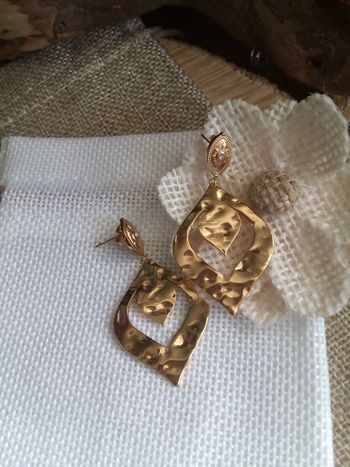 Boucles d'oreilles dorées style oriental indien