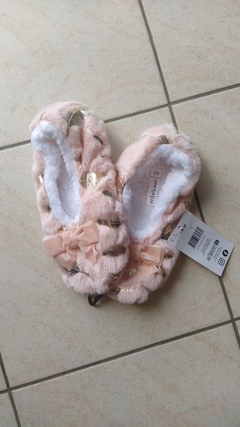 Chaussons neufs