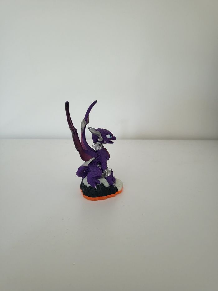 Figurine skylanders   Cynder - photo numéro 4
