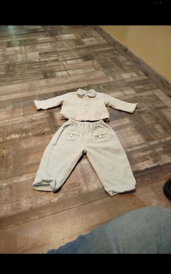 Pyjama 2 pièces bleu et blanc