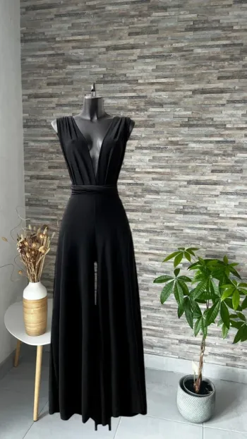 Sublime combinaison noire taille unique pour soirée multi positions