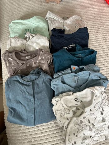Lot de 9 pyjamas