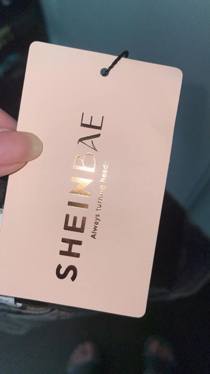 Mini-jupe Cargo en Jean Délavé Shein Bae - Neuve avec Étiquette - Taille S (Mesures) - photo numéro 4