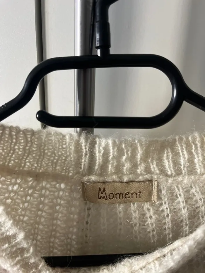 Pull blanc en laine - photo numéro 2