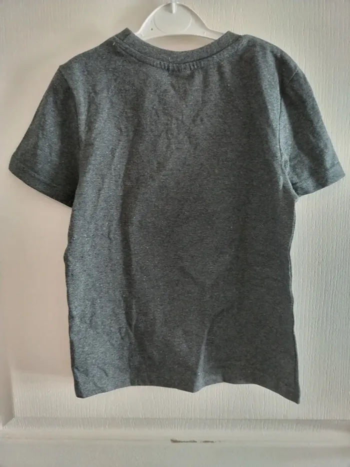 Tee shirt Mickey taille 6 ans neuf - photo numéro 5