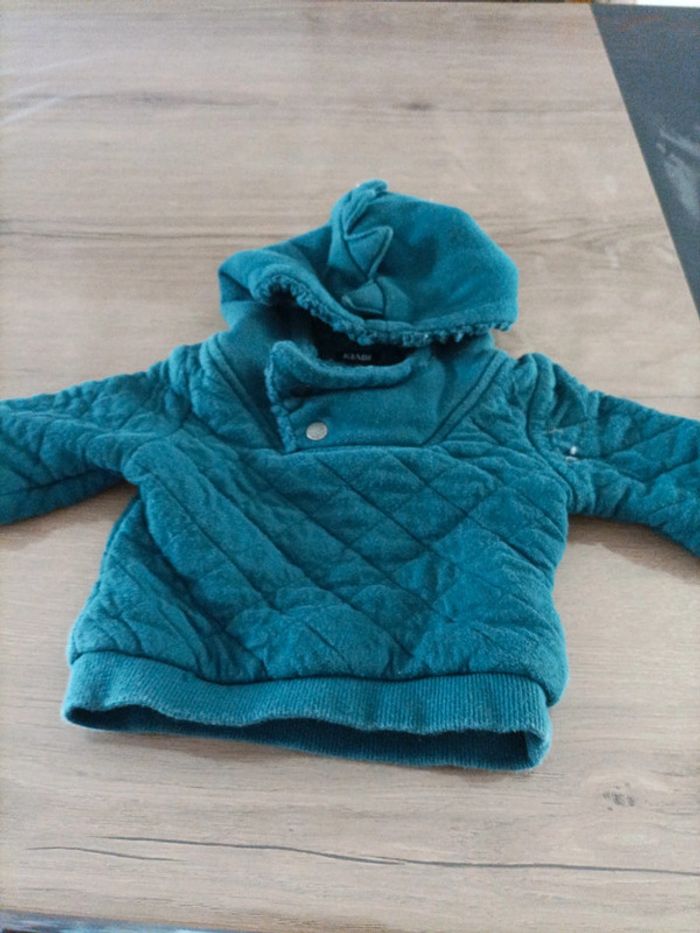 Pull à capuche Kiabi 3 mois