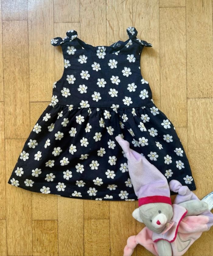 Robe Kiabi à petites fleurs pour bébé (Taille 3 mois) - photo numéro 2