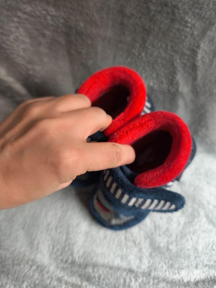 Chausson bébé isotoner taille 20 - photo numéro 7