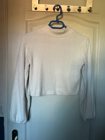 Pull court Kiabi taille 12 ans