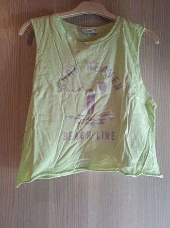 Top jaune pale