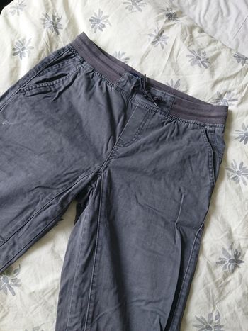 Pantalon type jogging