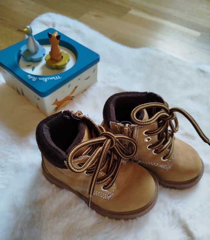 Bottines regular fit/ chaussures 1er pas