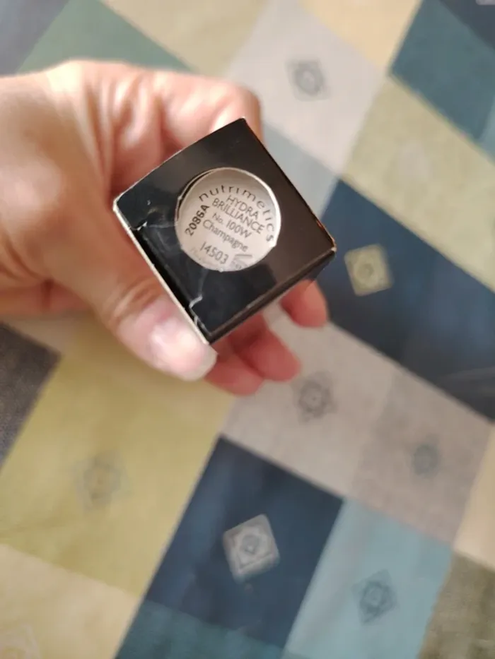 Rouge à lèvres hydra brillance Nutrimetics - photo numéro 6