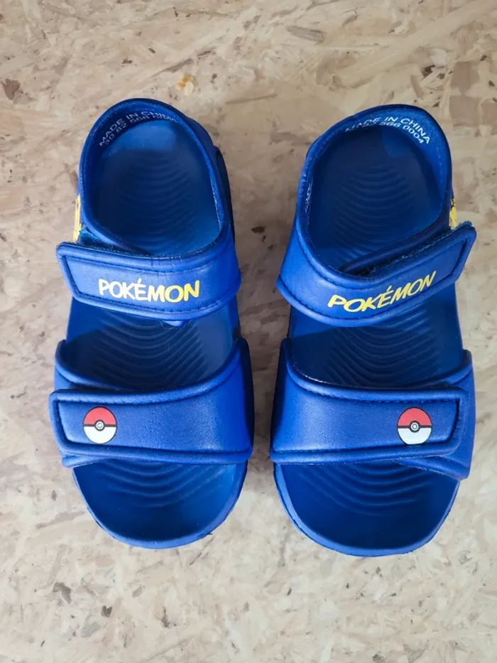 Sandalettes Pokemon - photo numéro 3
