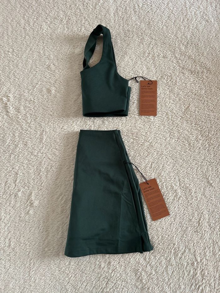 Ensemble jupe short et brassière Girlfriend Collective - photo numéro 4
