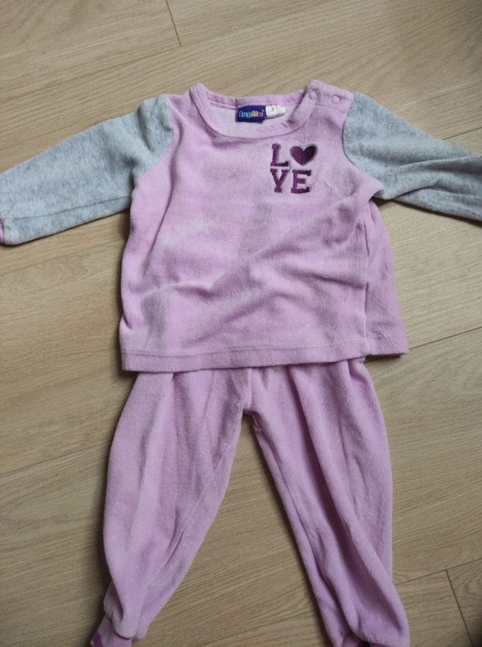Ensemble jogging taille 6/12 mois Lupilu
