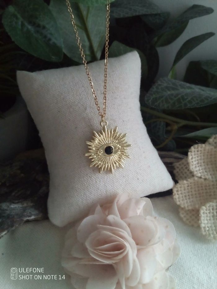 Collier soleil oeil en acier inoxydable