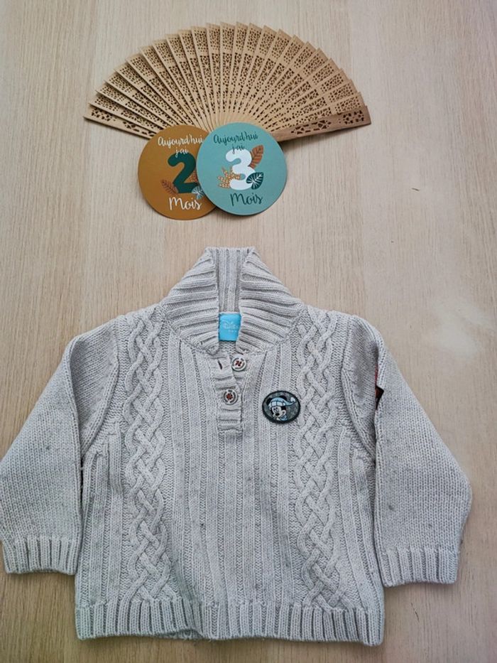 Pull taille 23 mois