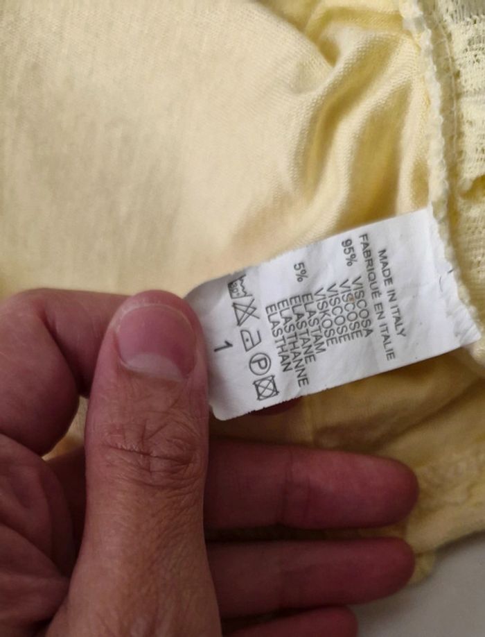 Top court jaune pour femme taille S  ( le bleu offert ) - photo numéro 5