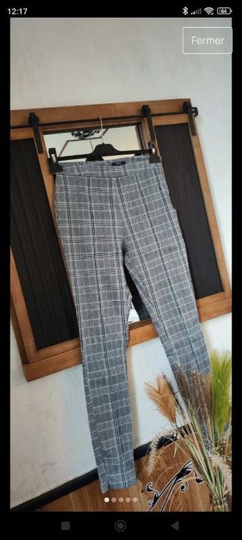 Superbe pantalon neuf Chino à carreaux