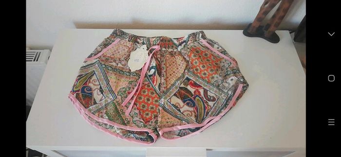 Short léger coloré