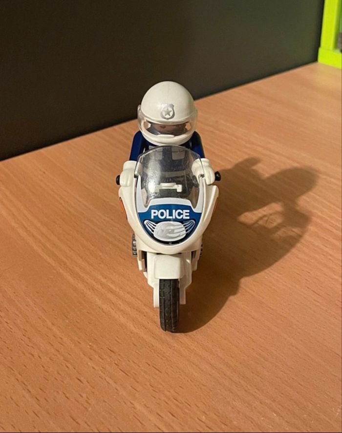 Lot Playmobil City Action Motard de police n°5185 - photo numéro 2