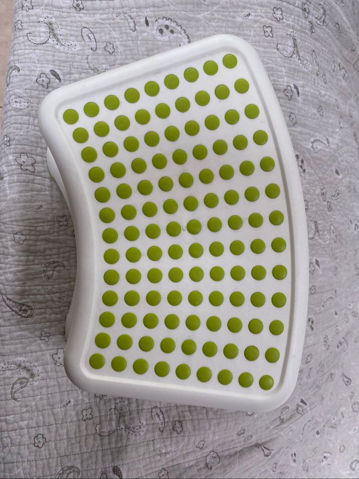 Marche pied IKEA