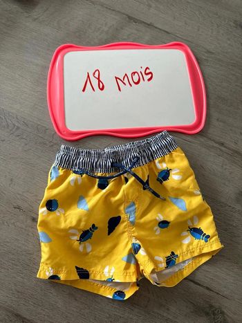 Short de bain obaibi 18 mois neuf