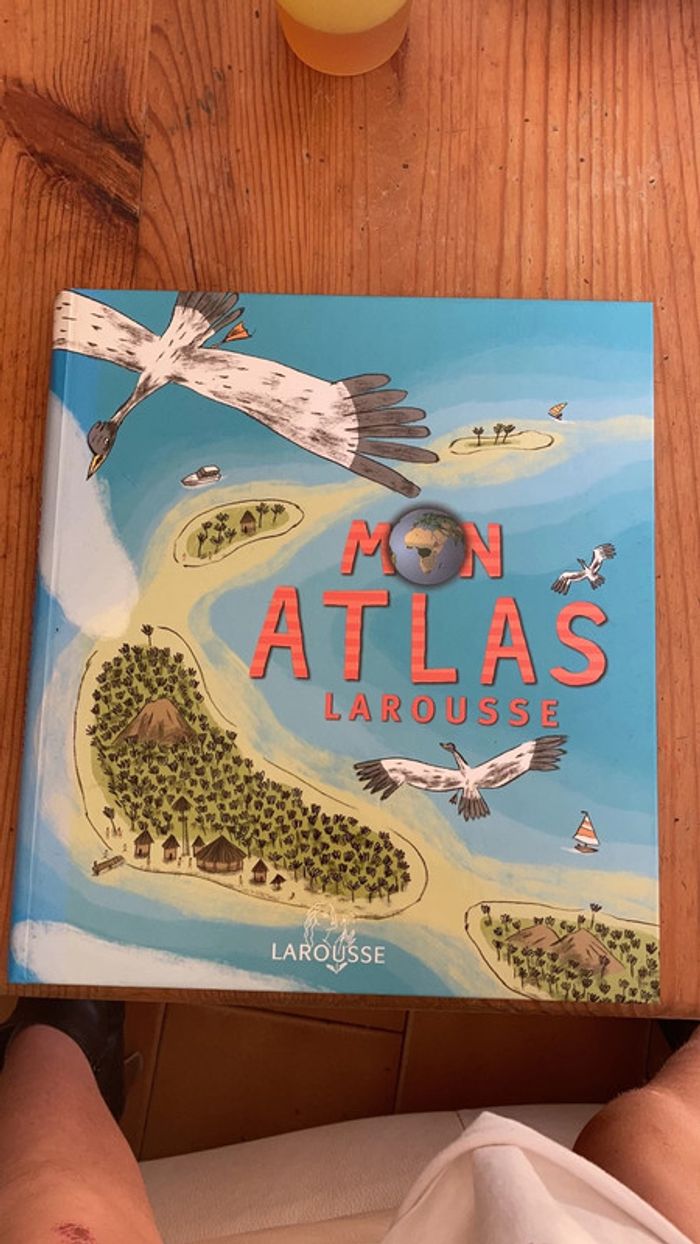 Livre »mon atlas larousse