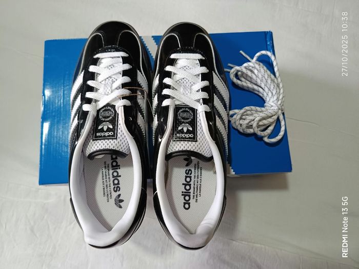 Adidas gazelle indoor noires / blanches. Taille 40 - photo numéro 2